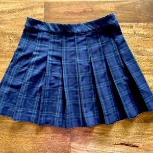 SUNDAY BEST blue and green pleated plaid skirt size 8